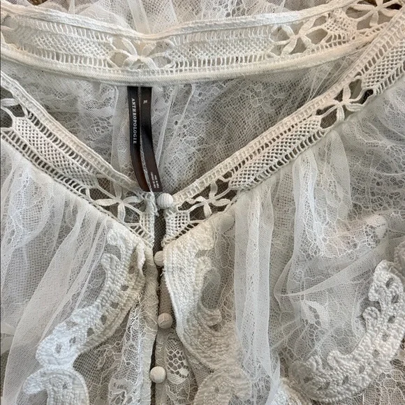 White Lace Top - Picture 5 of 6